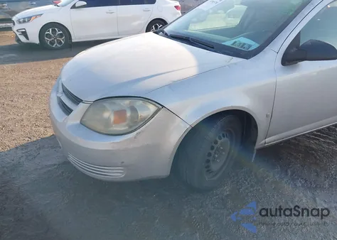 2008 Chevrolet Cobalt Ls z USA, uszkodzony, nr VIN 1G1AK58F687341936